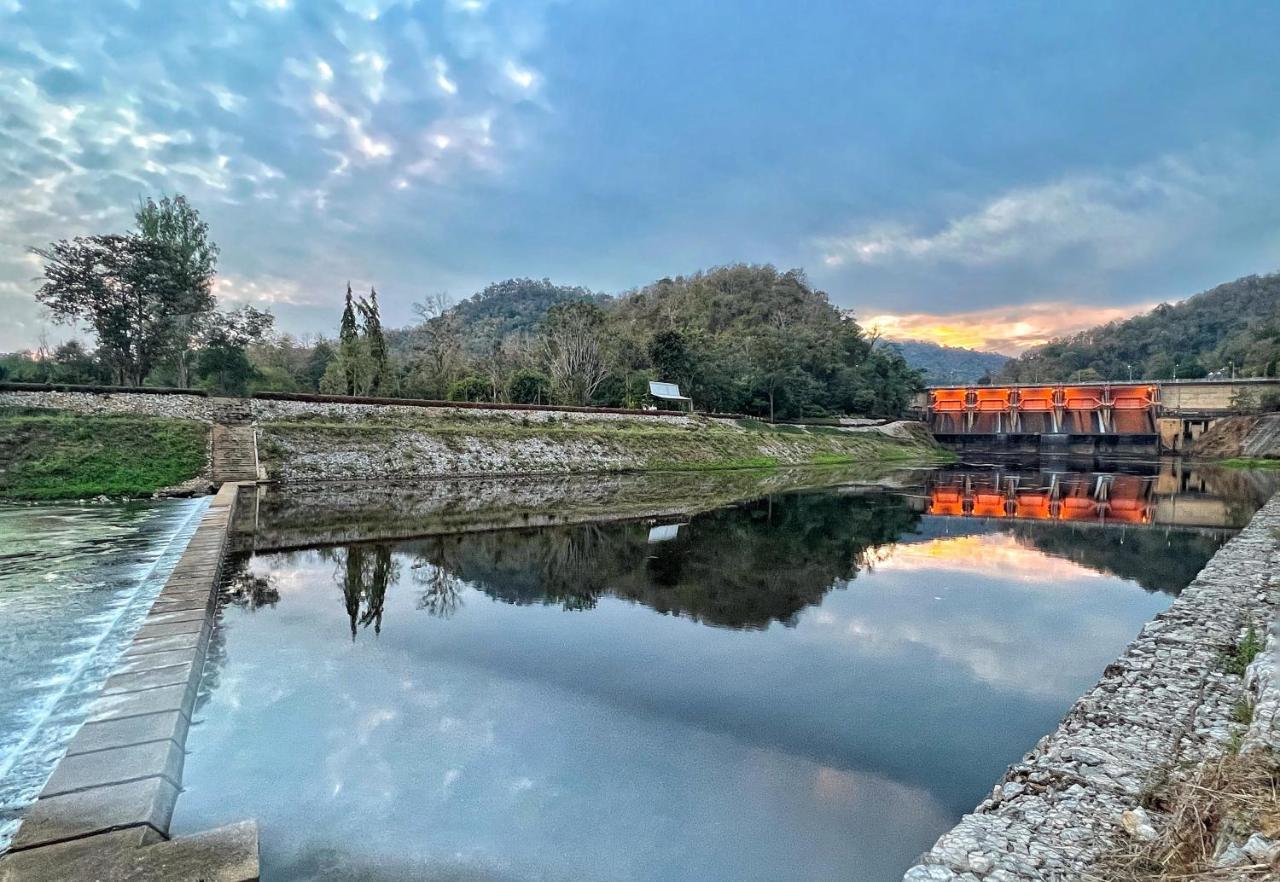 กิ่วลม - ชมลคอร Kiwlom - Chomlakorn, Lampang, Th Homestay Lampang